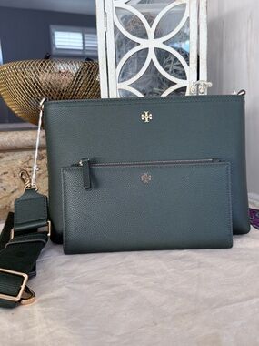 New tory Burch Blake Swingpack With Matching Wallet In Basil Color